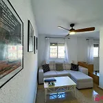Cabaret House דירה