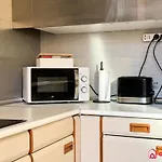 Cabaret House דירה *
