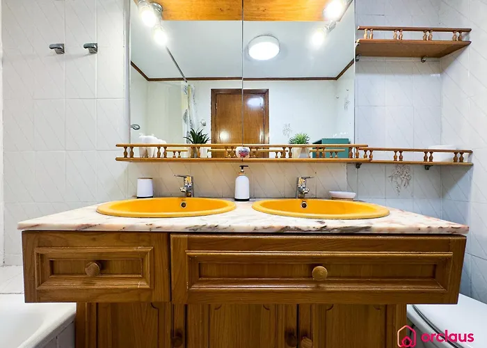 Cabaret House דירה